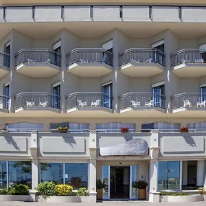 https://dei-cesari.emilia-romagnahotels.net